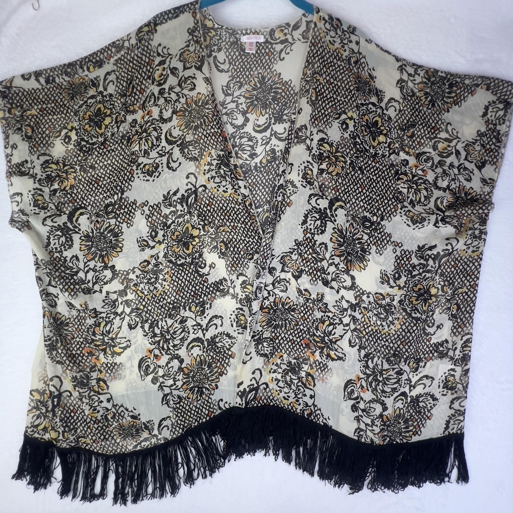 Xhilaration Kimono Blouse Juniors S/M White Floral Sheer Fringe Lightweight